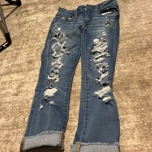 They are American eagle the size is double zeros